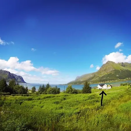 House With Midnight Sun View In Lofoten Rystad
