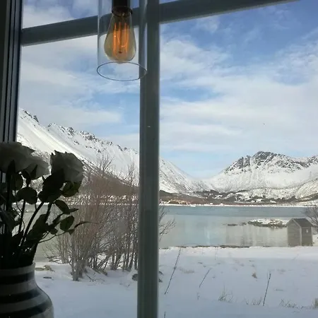 House With Midnight Sun View In Lofoten 度假居 Rystad