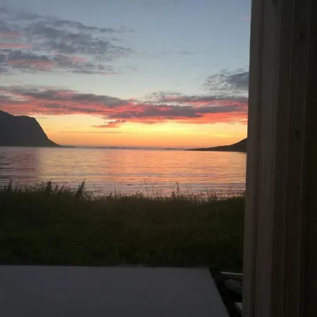 House With Midnight Sun View In Lofoten Nyaraló